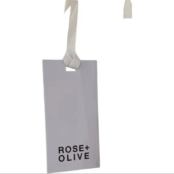 NWT Olive + Rose white Smocked Tiered Sleeveless Babydoll Top size XL - Picture 2 of 6